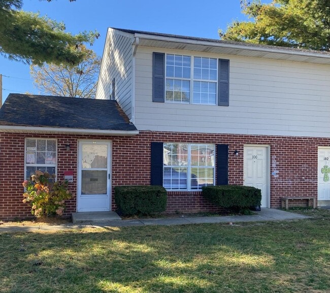 Primary Photo - 98 Andrea Dr