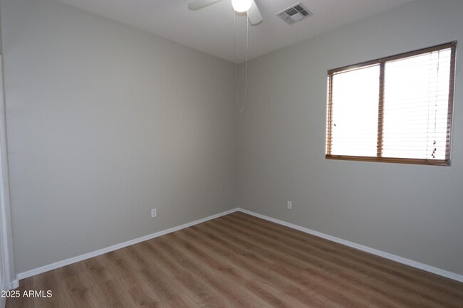 Building Photo - 4116 W Allen St