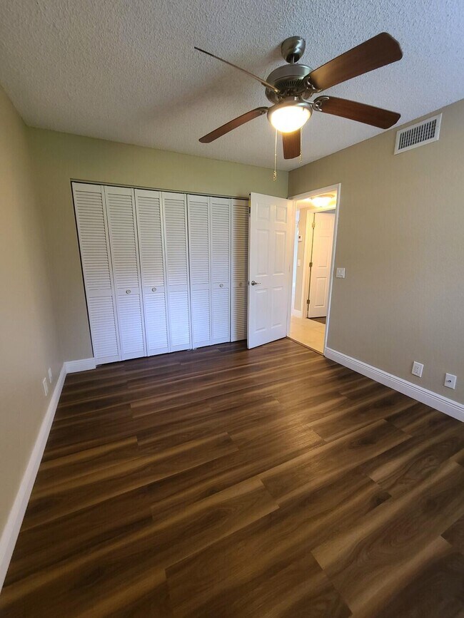 Building Photo - 1640 Windorah Way