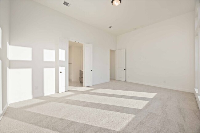 Building Photo - 2215 Falling Fig Ln