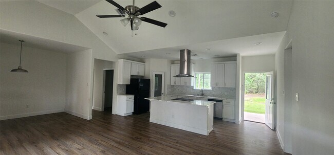 Building Photo - 452 N Cattle Dr