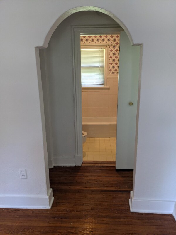 Building Photo - 613 Rundell St