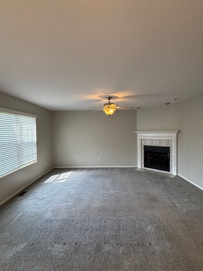 Building Photo - 423 Larkway