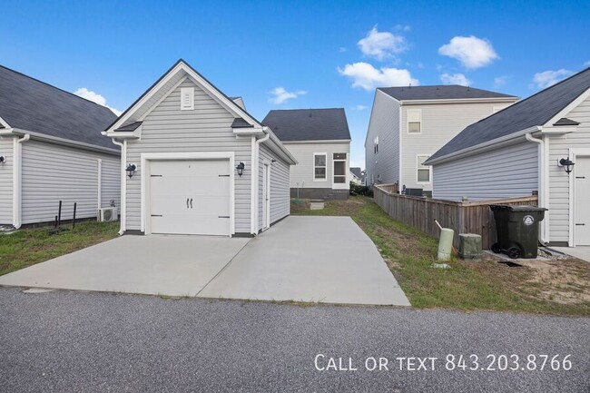 Building Photo - 803 Lachicotte Creek Dr