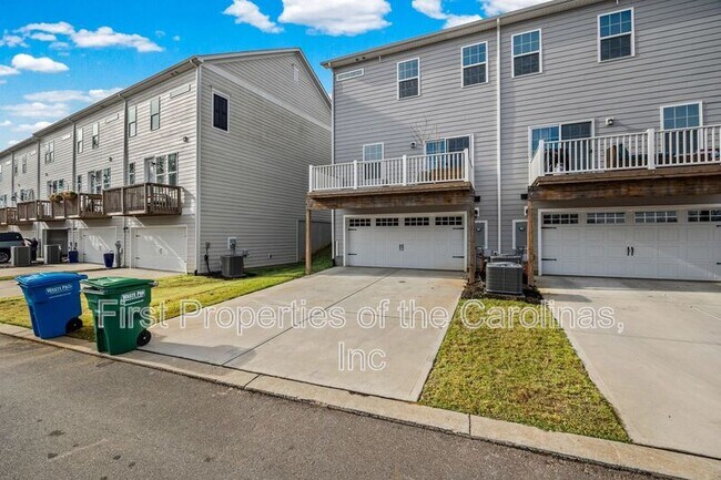 Building Photo - 332 Cramerton Mills Pkwy