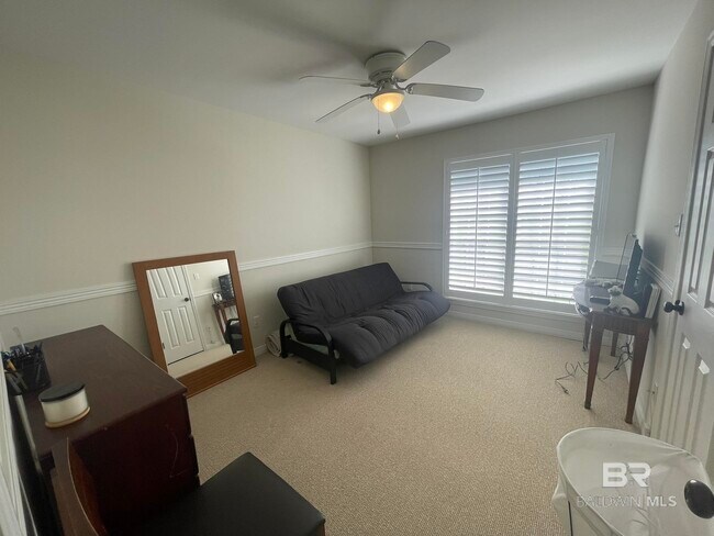 Building Photo - 35405 Pine Rd S