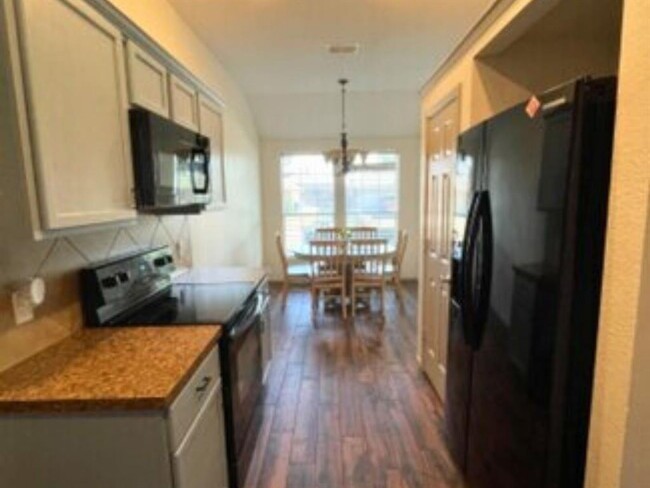 Building Photo - 1012 Morris Ranch Ct