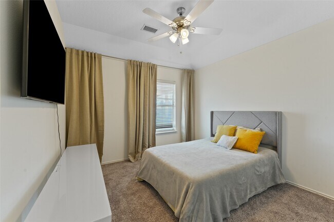 Building Photo - 10522 Badger Canyon Dr