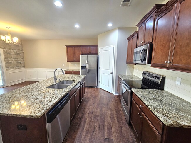 Building Photo - 310 Cabot Hill Ln