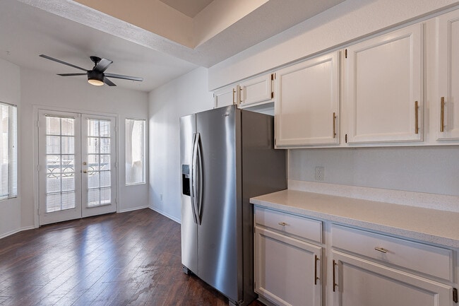 Building Photo - 3640 N 38th St