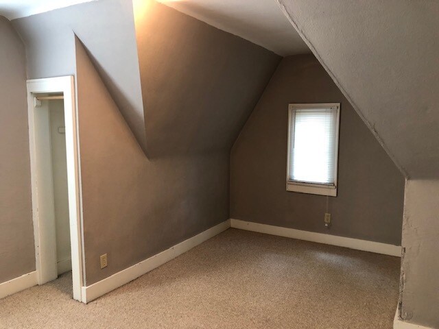 Building Photo - 410 Melrose Ct