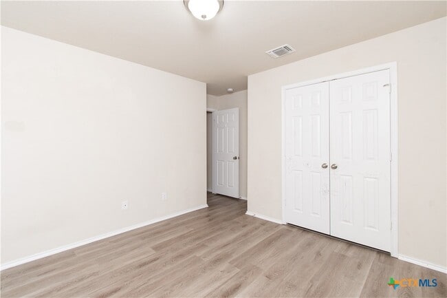 Building Photo - 5304 Waterbank Ln