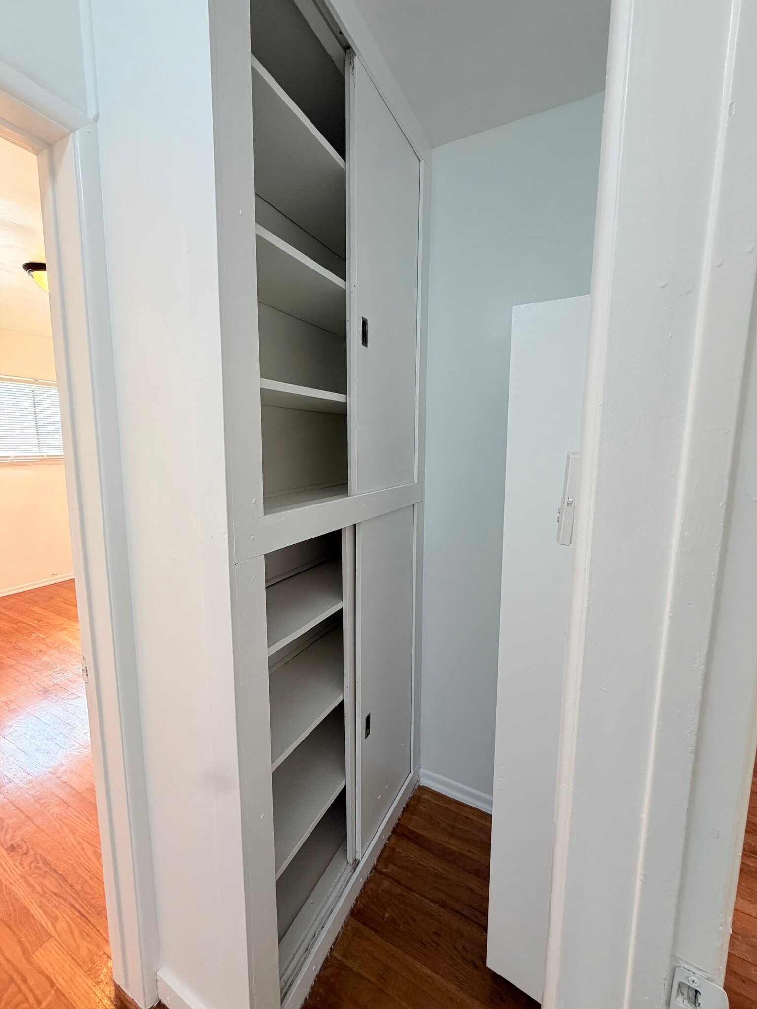 Building Photo - 7110 1/2 Haskell Ave