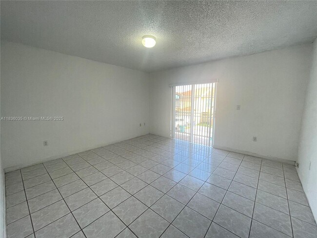 Building Photo - 15869 SW 70th Terrace
