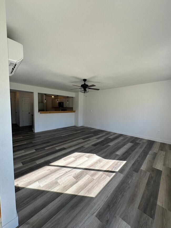 Building Photo - Valley View Estates A