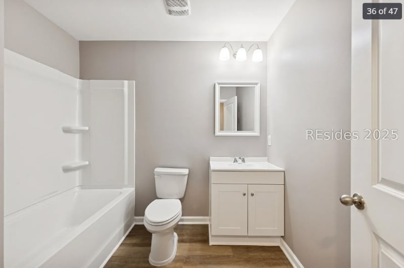 Building Photo - 320 Corn Ml Wy