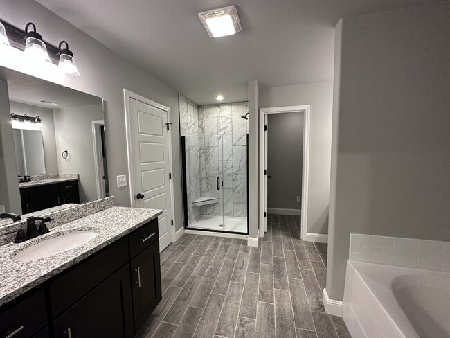 Building Photo - 2040 Tallgrass Ter