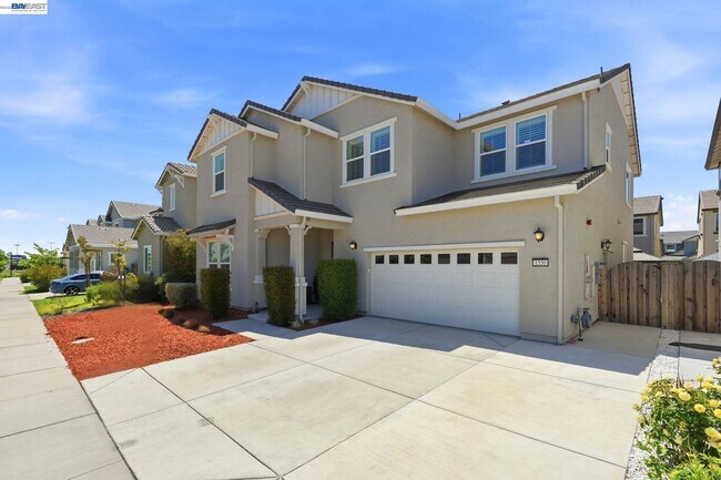 Building Photo - 1550 Plumas Dr