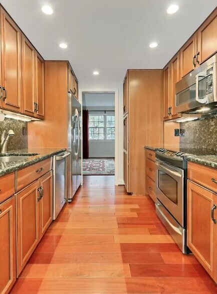 Building Photo - 4528 King William Ct