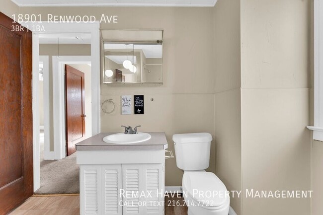 Building Photo - 18901 Renwood Ave