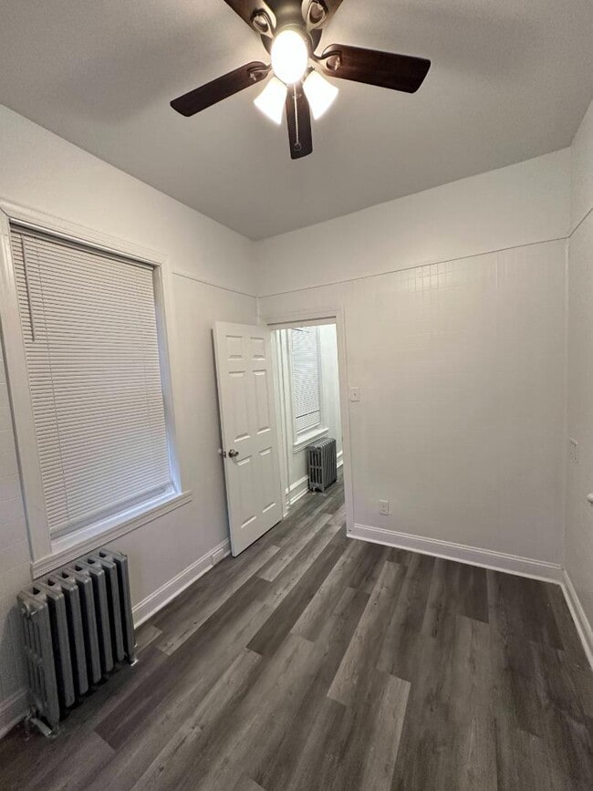 Building Photo - 2449 N 33rd St