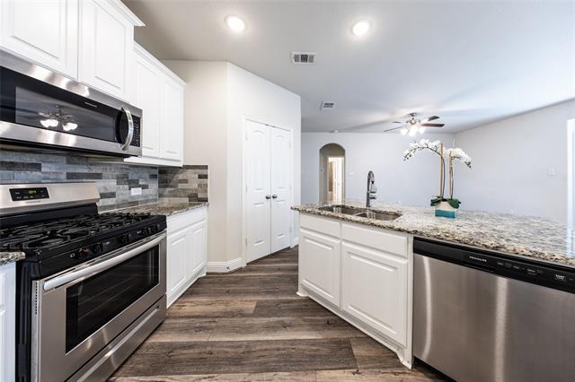 Building Photo - 2817 Diamondback Dr