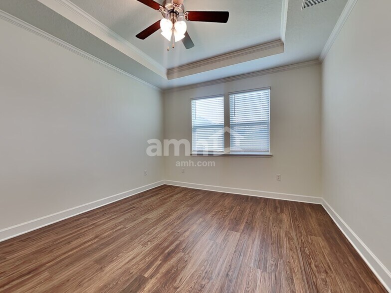 Building Photo - 5786 Hampton Creek Rd