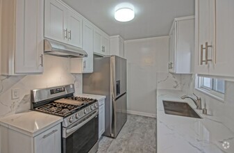 Building Photo - Remodeled & Incredibly Charming, 1BR1BA No...