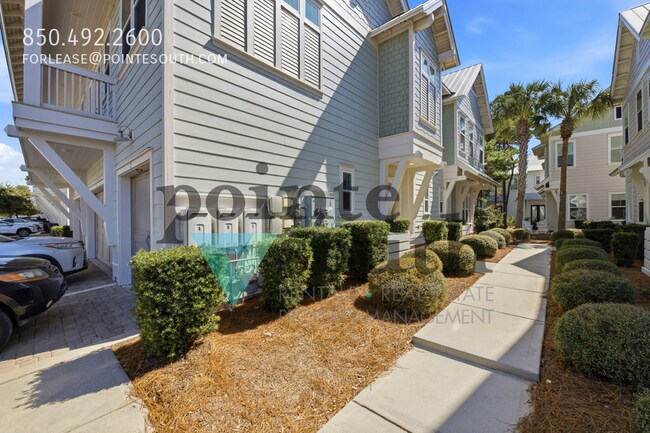 Building Photo - 26 E Pine Lands Lp