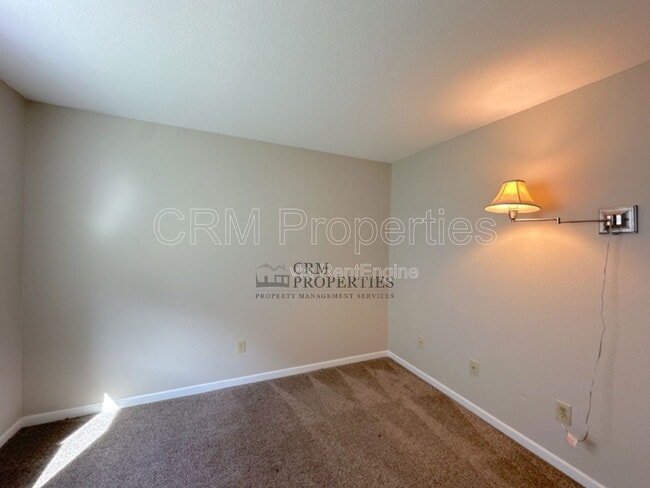 Building Photo - 4011 Highland Springs Dr