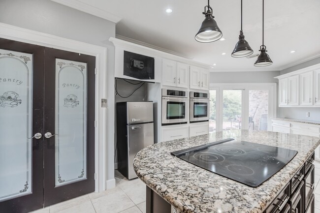 Building Photo - 11618 Snowmass Dr