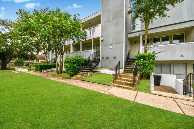 Building Photo - 781 Country Pl Dr