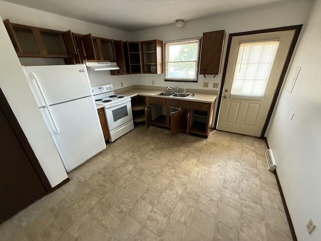 Building Photo - 601 Rizek Dr
