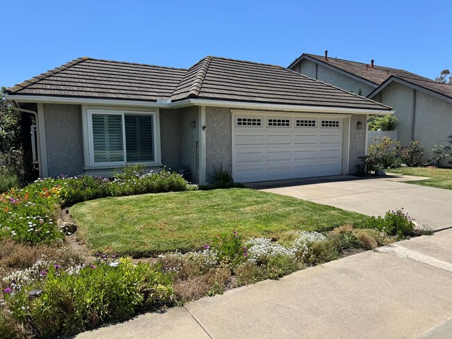 Primary Photo - 10 Sunridge