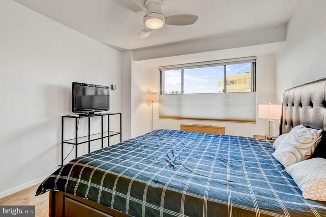 Building Photo - 5410 Connecticut Ave NW