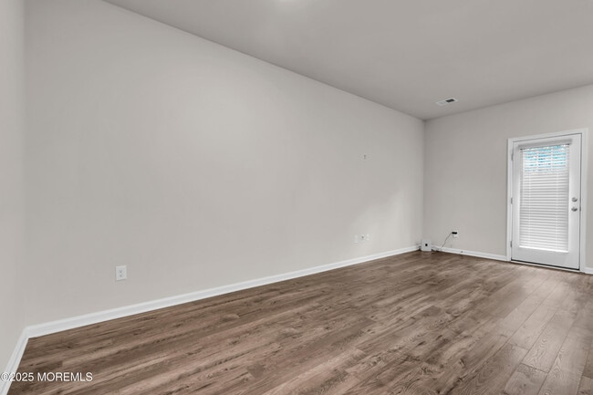 Building Photo - 19 Katherine Dr