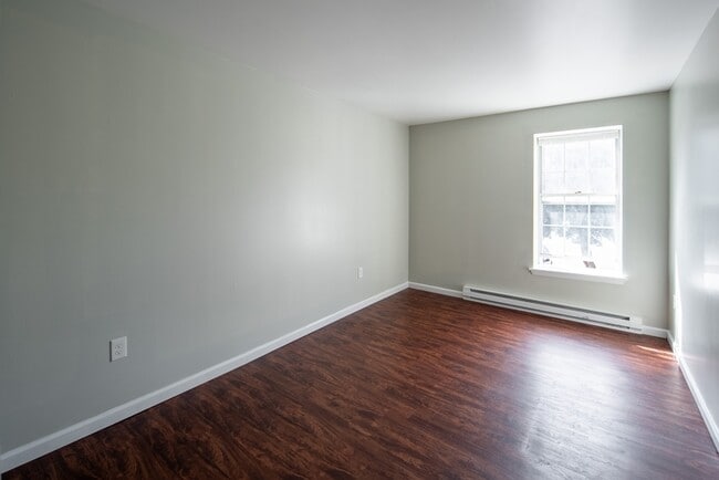 Building Photo - 50-62 East Street - 3B