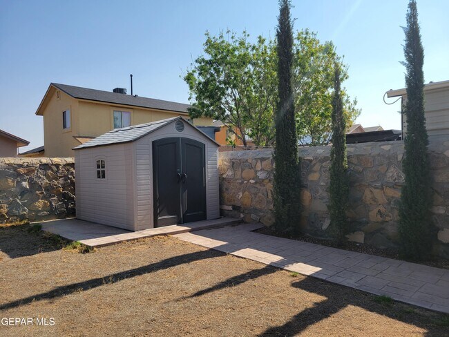 Building Photo - 14267 Pacific Point Dr