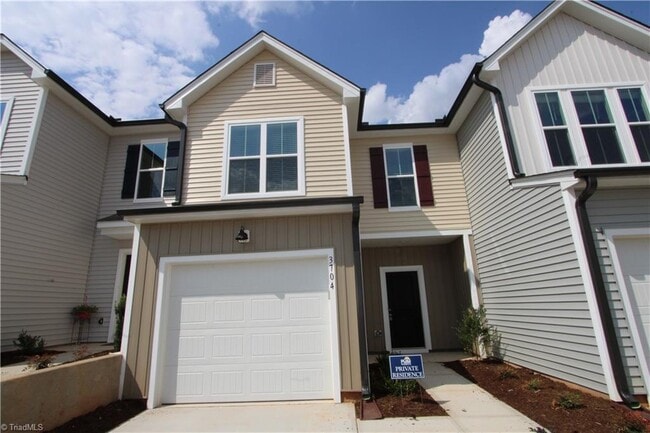 Building Photo - 3704 Feltham Ln