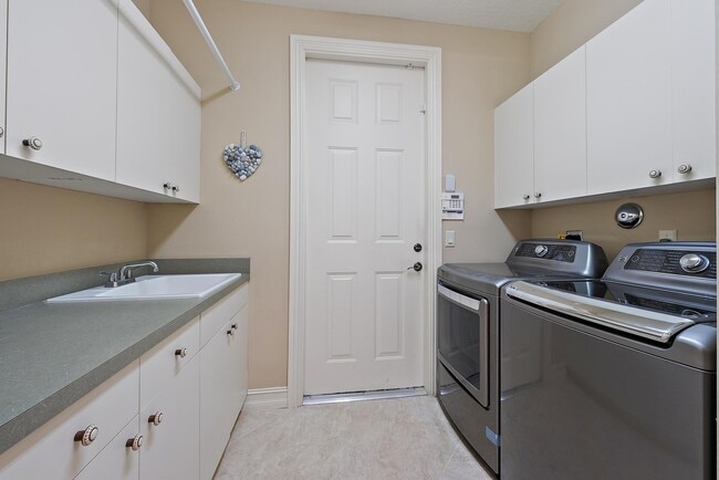 Building Photo - 10236 Orchid Reserve Dr