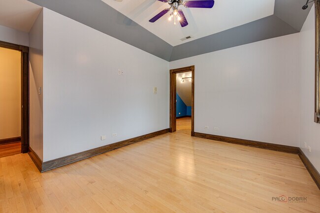 Building Photo - 339 Taft Ct
