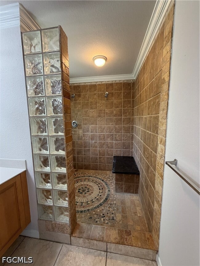 Building Photo - 5315 Belrose St