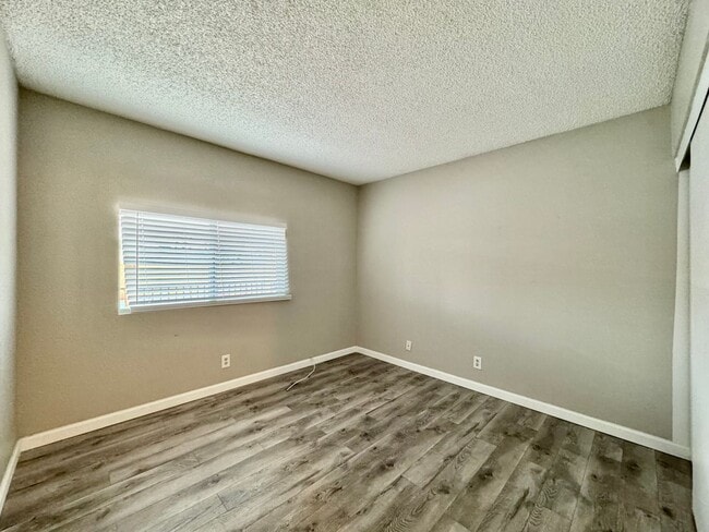 Building Photo - Fully Remodeled W/ Pool and 4 Bedrooms! Centrally Located