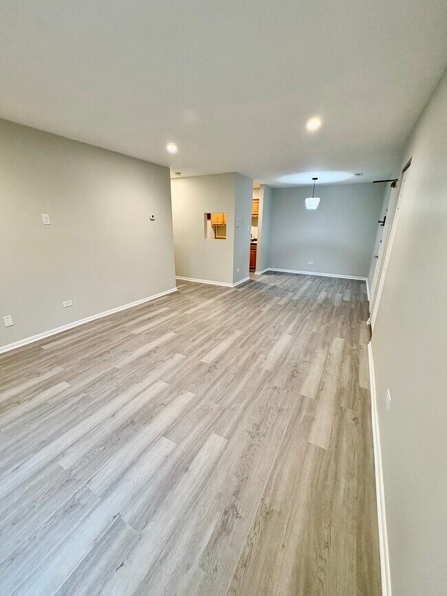 Building Photo - 1482 Stonebridge Cir