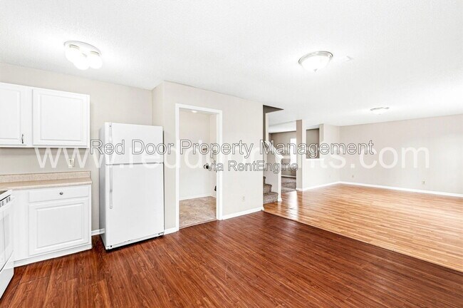 Building Photo - 6533 Newstead Dr