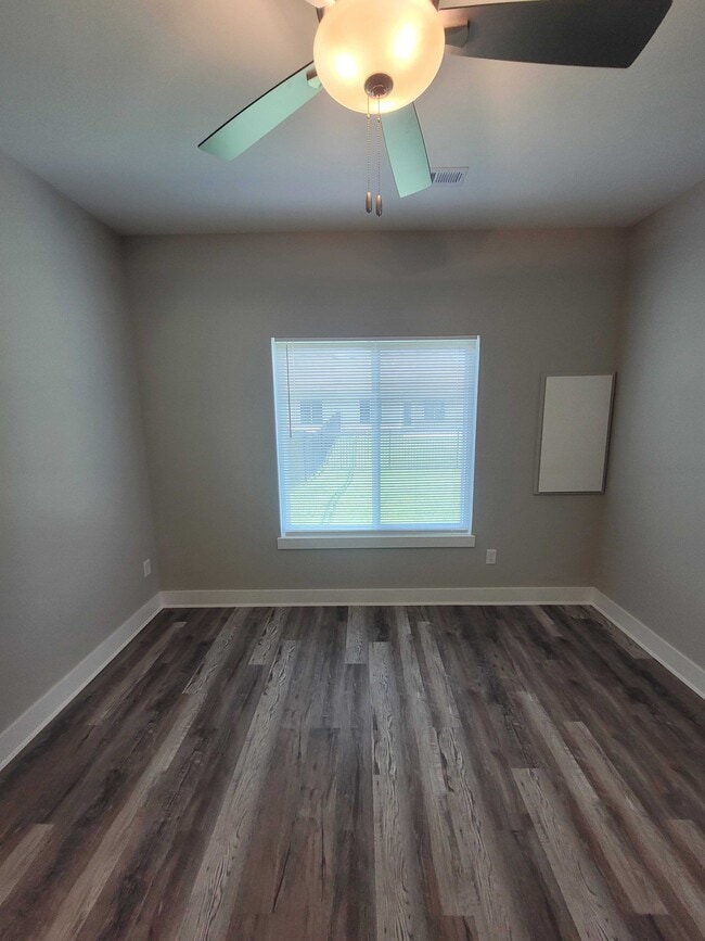 Building Photo - 3907 S Bluelake Ct