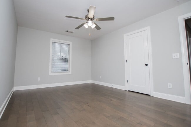 Building Photo - A Home To Grow In To