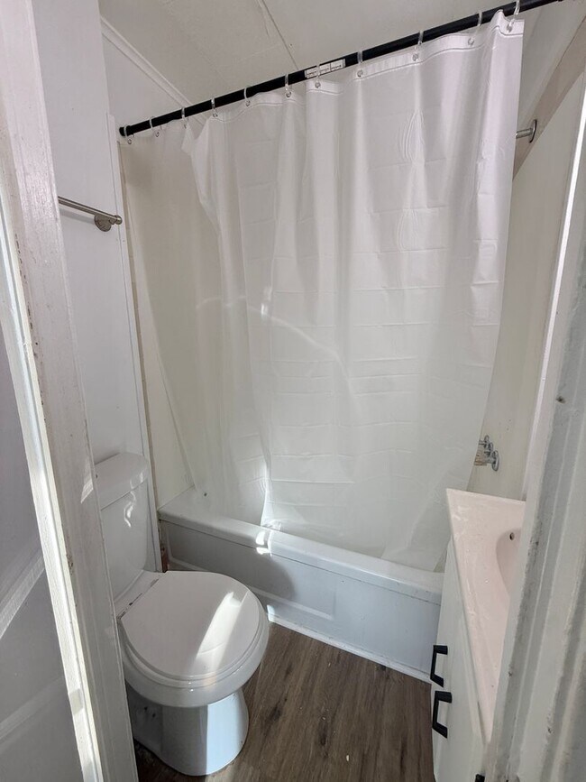 Building Photo - 33-35 Ripley Street