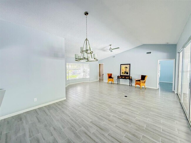 Building Photo - 5708 Garden Lakes Fern