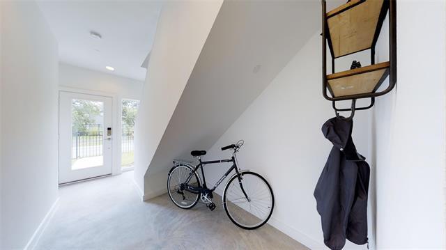 Building Photo - 4901 Live Oak St